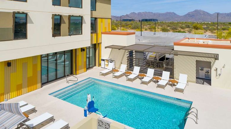 <b>Hyatt House North Scottsdale Pool</b>. Images powered by <a href="https://iceportal.shijigroup.com/" title="IcePortal" target="_blank">IcePortal</a>.