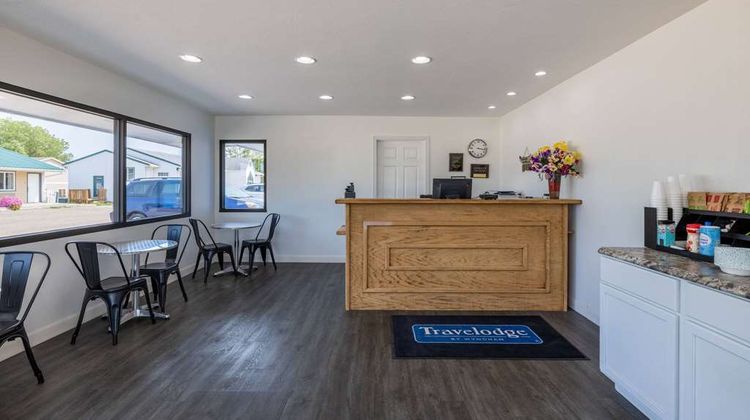 Travelodge-Wyndham Spirit Lake Okoboji Lobby