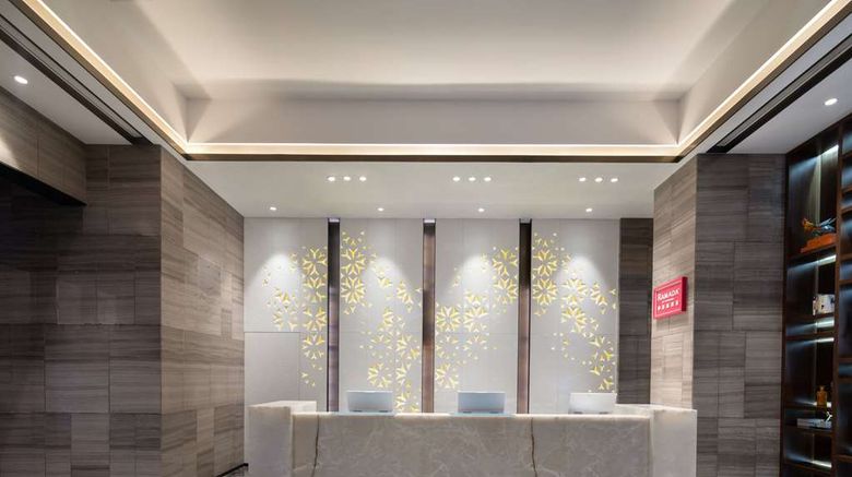 <b>Ramada by Wyndham Wuhan Jiang'an Lobby</b>. Images powered by <a href="https://iceportal.shijigroup.com/" title="IcePortal" target="_blank">IcePortal</a>.