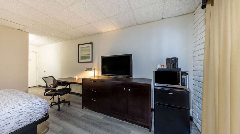 <b>Baymont by Wyndham El Dorado Room</b>. Images powered by <a href="https://iceportal.shijigroup.com/" title="IcePortal" target="_blank">IcePortal</a>.