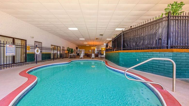 <b>Baymont by Wyndham El Dorado Pool</b>. Images powered by <a href="https://iceportal.shijigroup.com/" title="IcePortal" target="_blank">IcePortal</a>.