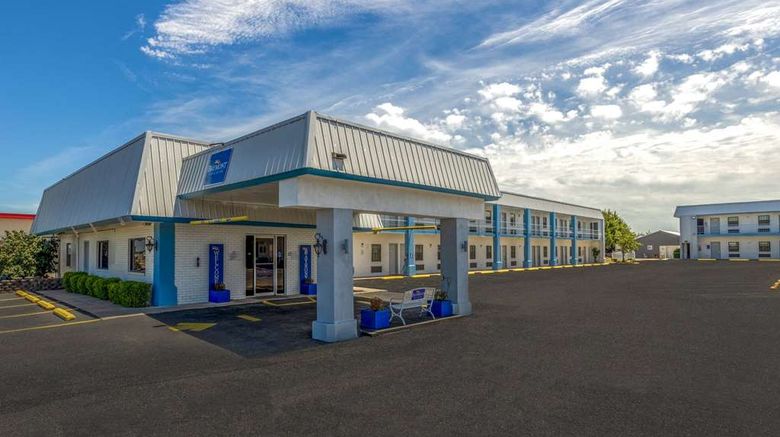 <b>Baymont by Wyndham El Dorado Exterior</b>. Images powered by <a href="https://iceportal.shijigroup.com/" title="IcePortal" target="_blank">IcePortal</a>.