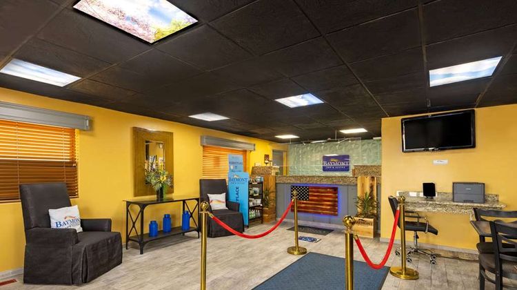 Baymont by Wyndham El Dorado Lobby