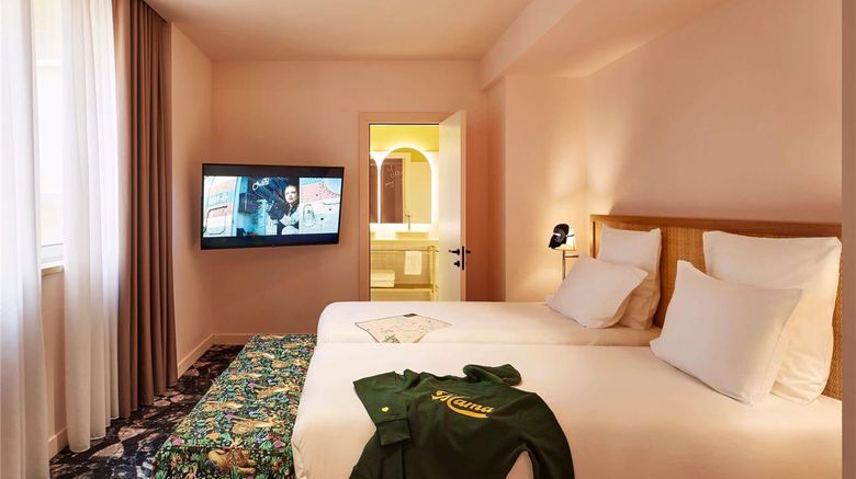 <b>Mama Shelter Roma Room</b>. Images powered by <a href="https://iceportal.shijigroup.com/" title="IcePortal" target="_blank">IcePortal</a>.