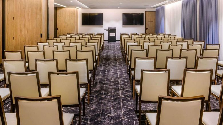 <b>Moevenpick Hotel Hobart Meeting</b>. Images powered by <a href="https://iceportal.shijigroup.com/" title="IcePortal" target="_blank">IcePortal</a>.