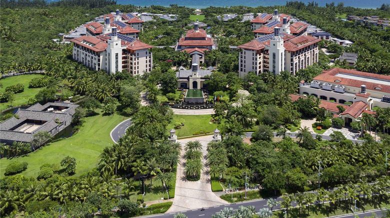 <b>Fairmont Sanya Haitang Bay Exterior</b>. Images powered by <a href="https://iceportal.shijigroup.com/" title="IcePortal" target="_blank">IcePortal</a>.