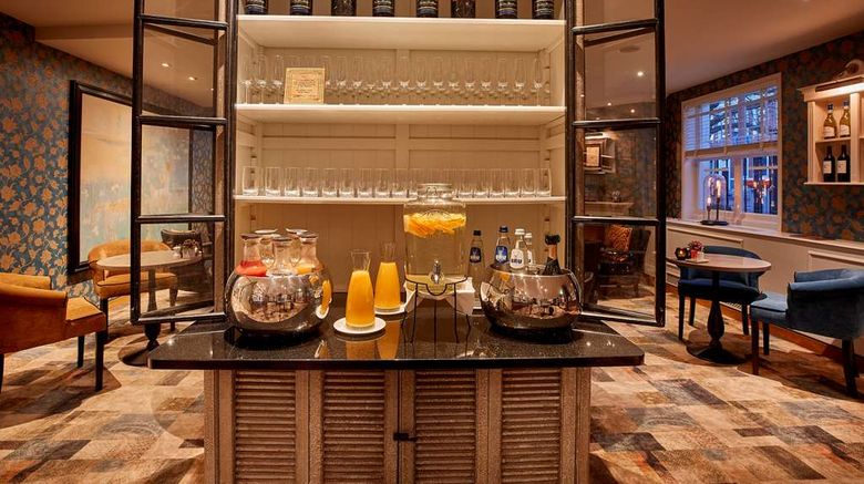 <b>Carlton Ambassador Hotel Restaurant</b>. Images powered by <a href="https://iceportal.shijigroup.com/" title="IcePortal" target="_blank">IcePortal</a>.