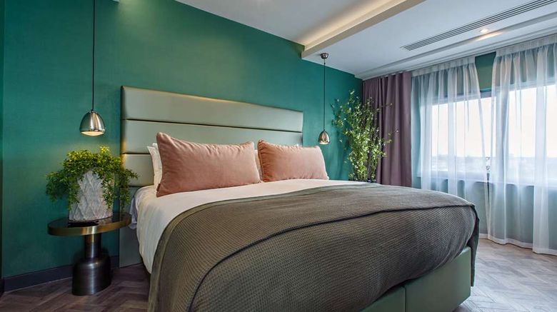 <b>Bliss Hotel Suite</b>. Images powered by <a href="https://iceportal.shijigroup.com/" title="IcePortal" target="_blank">IcePortal</a>.