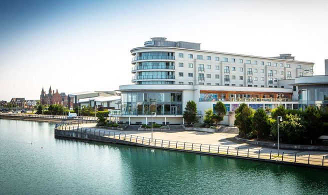 Bliss Hotel Exterior