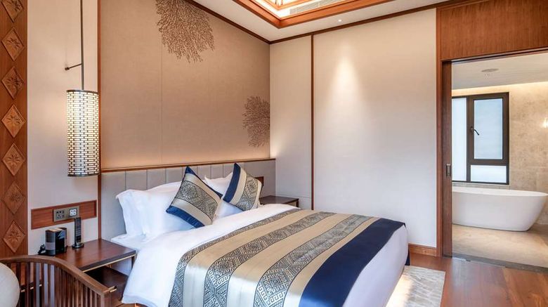 <b>Howard Johnson The Bund Hotel Gasa Suite</b>. Images powered by <a href="https://iceportal.shijigroup.com/" title="IcePortal" target="_blank">IcePortal</a>.