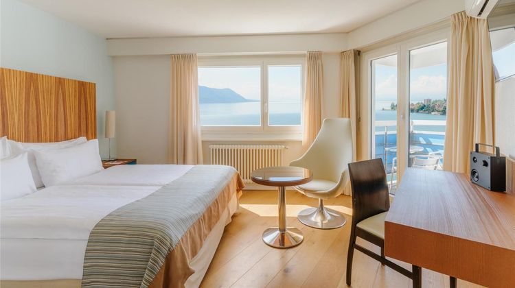 Mona Montreux Room
