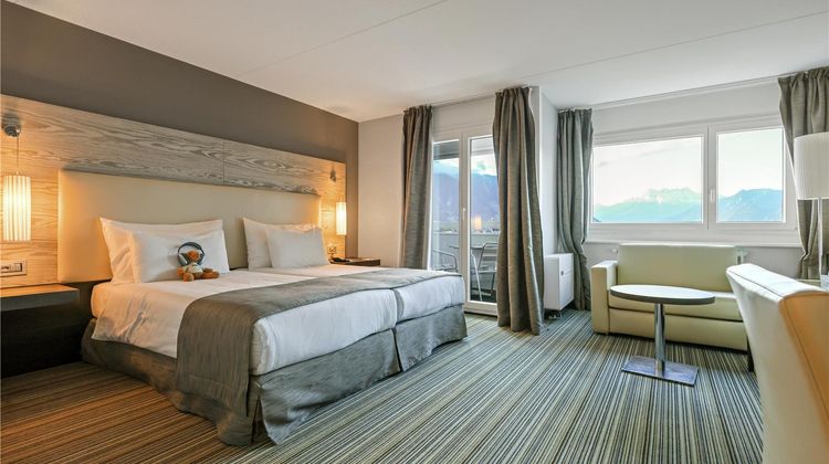 Mona Montreux Room