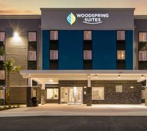 WoodSpring Suites Campfield Commons Exterior