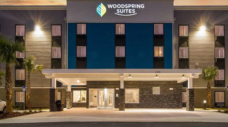 WoodSpring Suites Campfield Commons Exterior
