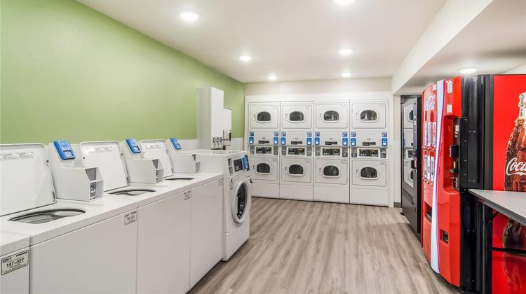 WoodSpring Suites Campfield Commons Other
