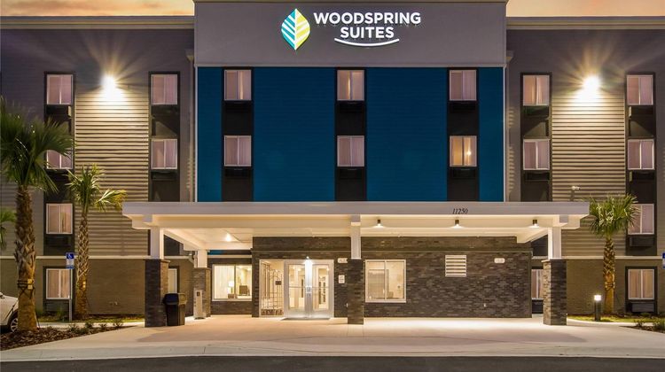 WoodSpring Suites Campfield Commons Exterior