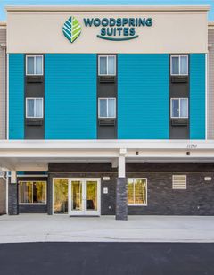 WoodSpring Suites Campfield Commons