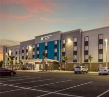 WoodSpring Suites Campfield Commons Exterior