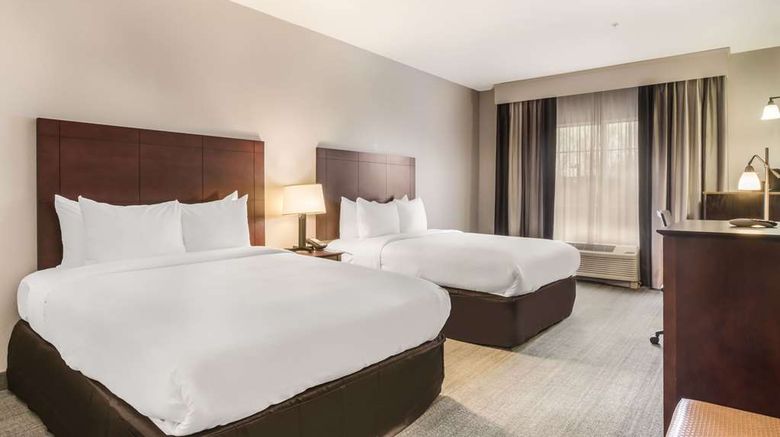 <b>Comfort Inn & Suites Room</b>. Images powered by <a href="https://iceportal.shijigroup.com/" title="IcePortal" target="_blank">IcePortal</a>.