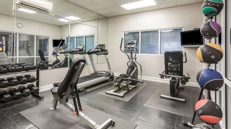 <b>Comfort Inn & Suites Health</b>. Images powered by <a href="https://iceportal.shijigroup.com/" title="IcePortal" target="_blank">IcePortal</a>.