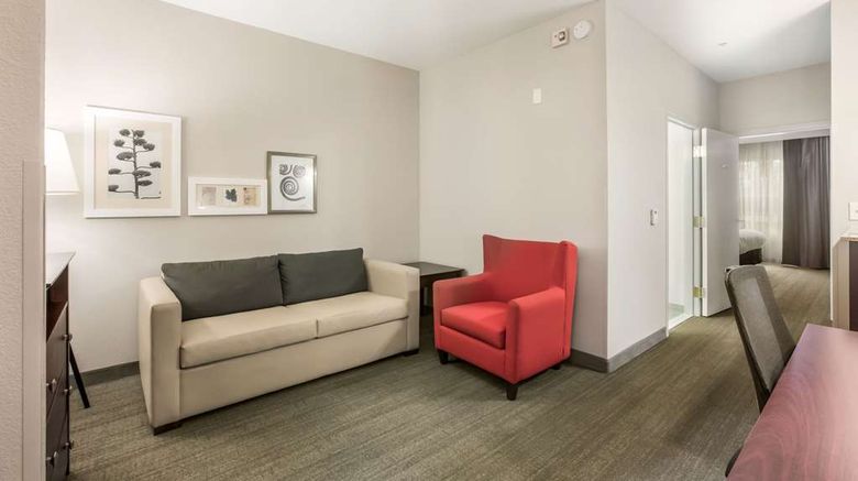 <b>Comfort Inn & Suites Suite</b>. Images powered by <a href="https://iceportal.shijigroup.com/" title="IcePortal" target="_blank">IcePortal</a>.