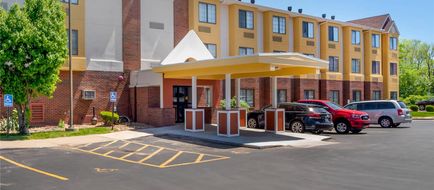 Quality Inn Overland Park Exterior