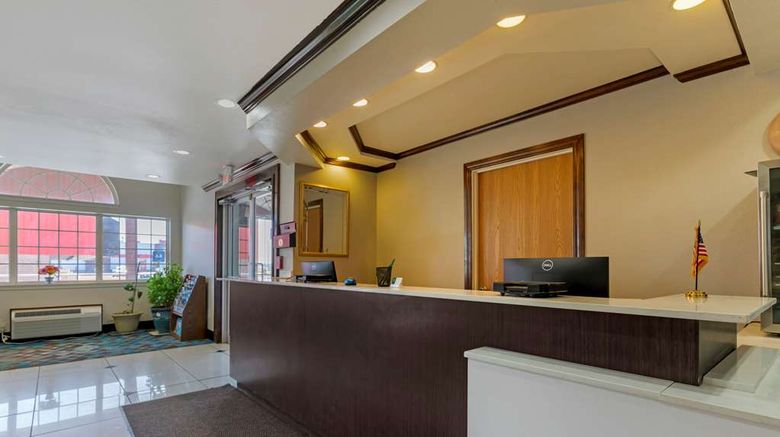 <b>Quality Inn Sallisaw Lobby</b>. Images powered by <a href="https://iceportal.shijigroup.com/" title="IcePortal" target="_blank">IcePortal</a>.