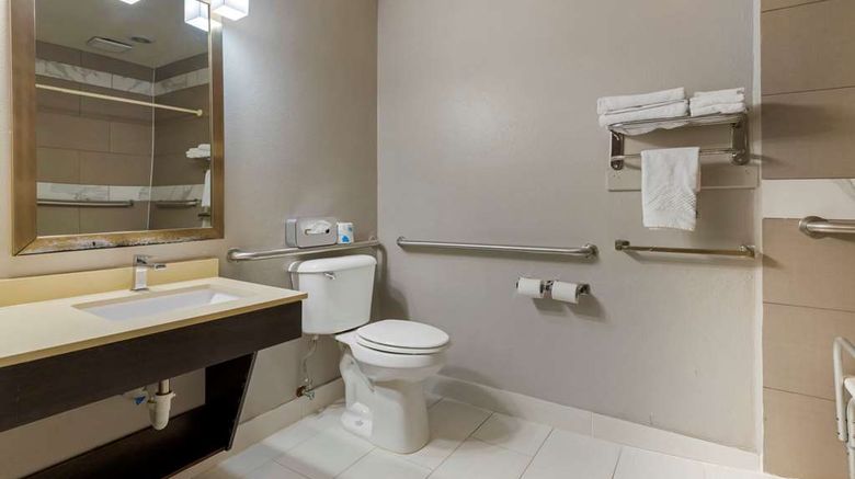 <b>Quality Inn Sallisaw Room</b>. Images powered by <a href="https://iceportal.shijigroup.com/" title="IcePortal" target="_blank">IcePortal</a>.