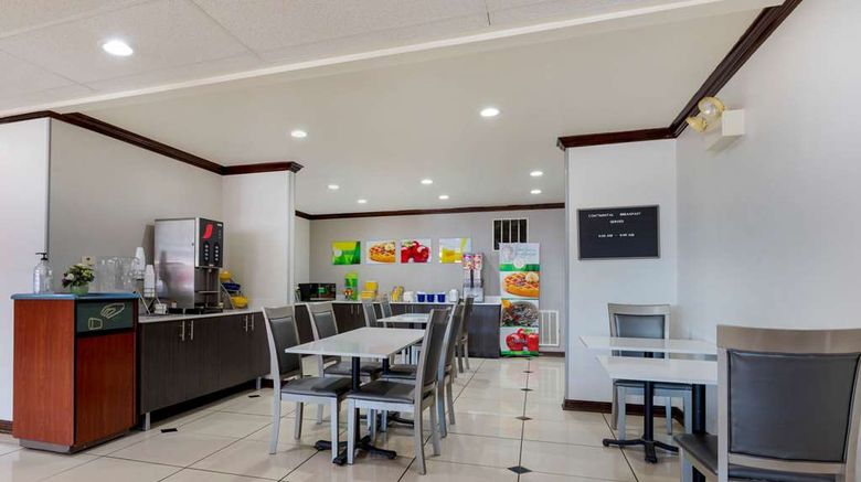 <b>Quality Inn Sallisaw Restaurant</b>. Images powered by <a href="https://iceportal.shijigroup.com/" title="IcePortal" target="_blank">IcePortal</a>.