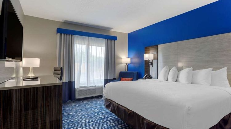 Comfort Inn and Suites Memphis East Room