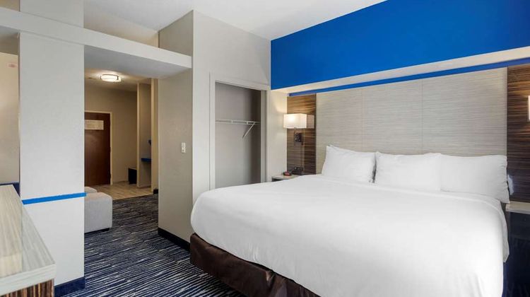 Comfort Inn and Suites Memphis East Suite