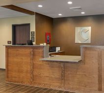 Comfort Inn & Suites Lobby