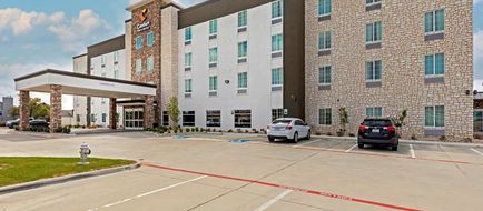 Comfort Inn & Suites Exterior