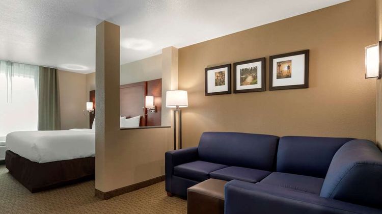 Comfort Inn & Suites Suite
