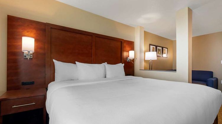 Comfort Inn & Suites Suite