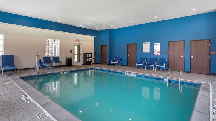Comfort Inn & Suites Pool
