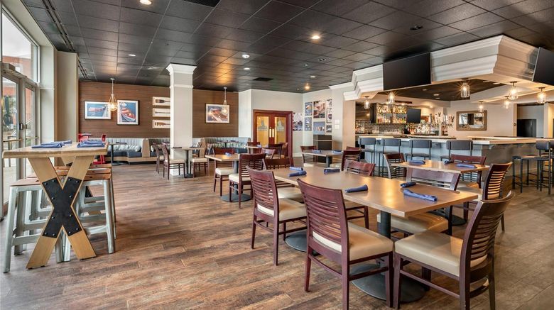 <b>Heidel House Hotel & Conference Center Restaurant</b>. Images powered by <a href="https://iceportal.shijigroup.com/" title="IcePortal" target="_blank">IcePortal</a>.