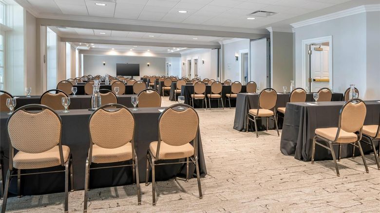 <b>Heidel House Hotel & Conference Center Meeting</b>. Images powered by <a href="https://iceportal.shijigroup.com/" title="IcePortal" target="_blank">IcePortal</a>.
