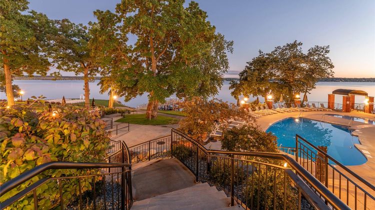Heidel House Hotel & Conference Center Pool