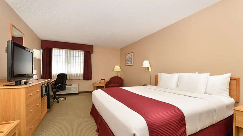 <b>Baymont by Wyndham Blackwell I-35 Room</b>. Images powered by <a href="https://iceportal.shijigroup.com/" title="IcePortal" target="_blank">IcePortal</a>.