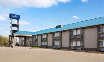 Baymont by Wyndham Blackwell I-35