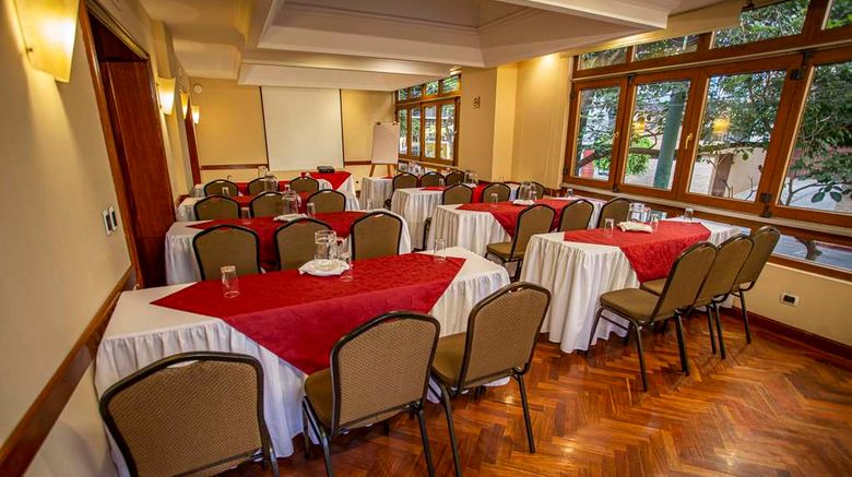 <b>Best Western Plus Hotel Stofella Meeting</b>. Images powered by <a href="https://iceportal.shijigroup.com/" title="IcePortal" target="_blank">IcePortal</a>.