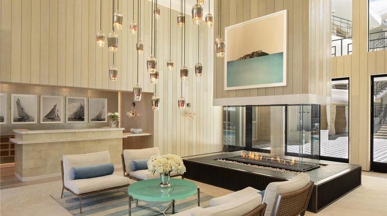 <b>Oceana Santa Monica LXR Hotel & Resort Lobby</b>. Images powered by <a href="https://iceportal.shijigroup.com/" title="IcePortal" target="_blank">IcePortal</a>.
