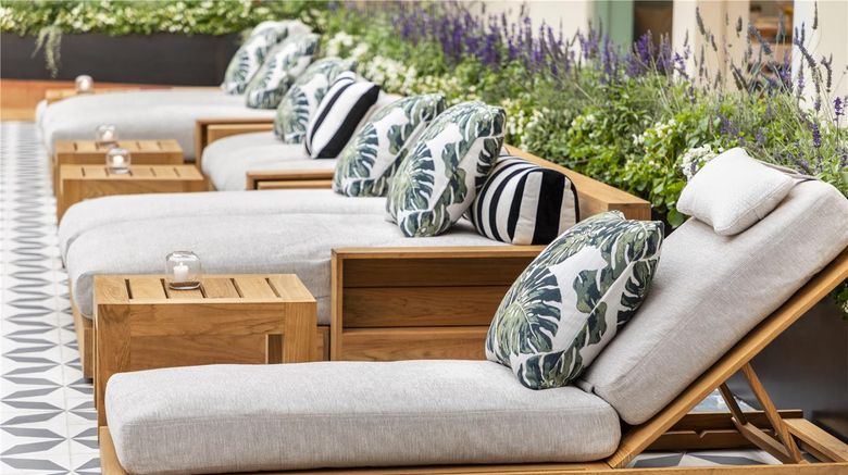 <b>Oceana Santa Monica LXR Hotel & Resort Pool</b>. Images powered by <a href="https://iceportal.shijigroup.com/" title="IcePortal" target="_blank">IcePortal</a>.