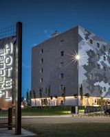 Hotel The Cube