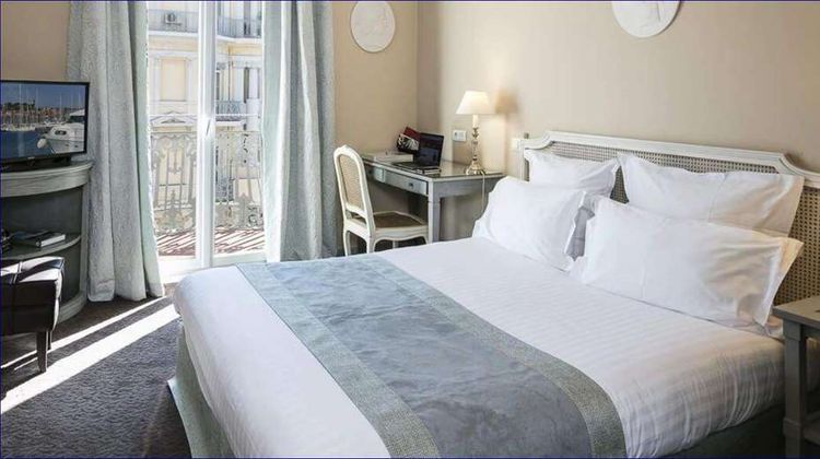 Le Cavendish Other