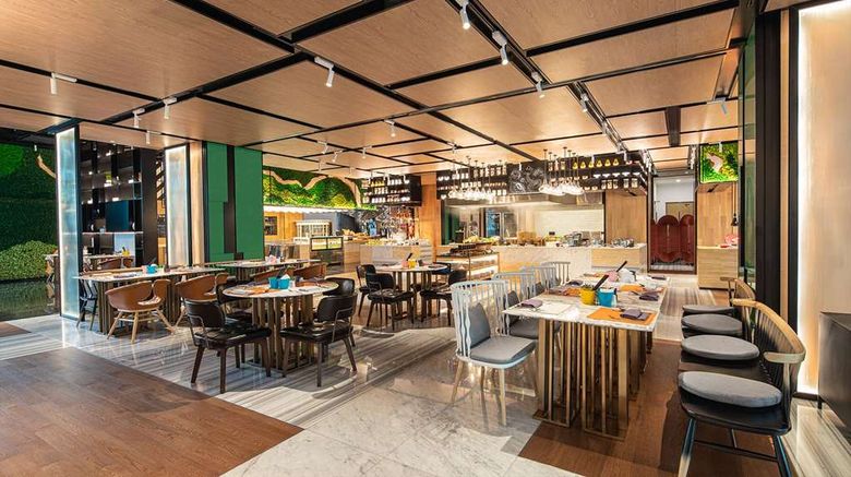 <b>Wyndham Garden Nanjing Airport Restaurant</b>. Images powered by <a href="https://iceportal.shijigroup.com/" title="IcePortal" target="_blank">IcePortal</a>.