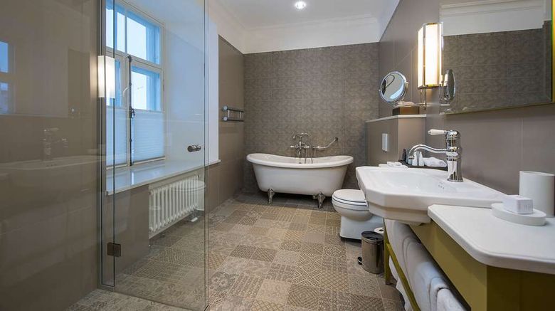 <b>Hotel Lydia Suite</b>. Images powered by <a href="https://iceportal.shijigroup.com/" title="IcePortal" target="_blank">IcePortal</a>.