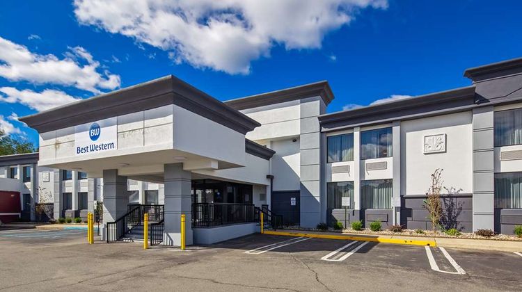 Best Western Paramus Hotel & Suites Exterior