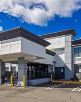 Best Western Paramus Hotel & Suites